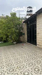  3 يوجد منزل مستقل في رمانة - منطقة العكد  مع ساحة وجدران ولها مدخلين ومع دونم ارض  مساحة المنزل 220م