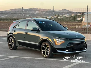  4 كايا نيرو  هايبرد (بنزين+كهرباء ) فل الفل  فتحة سقف  لون مميز اضافات مميزة  2022
