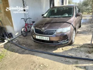  3 سكودا رابيد يد 1
