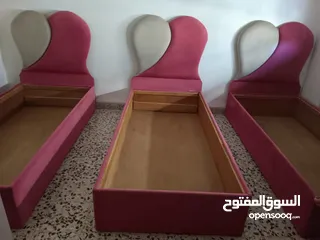  4 ثلاثة تخوت مفرد بنظام صندوق لتخزين الصندوق كبير مع كمدينة عدد اثنتان مع الفرشات