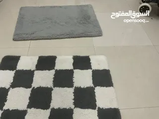  4 سجاد فرو كبير نظيف