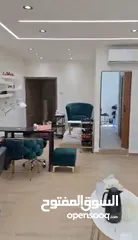 2 تجهيزات صالون نسائي للبيع