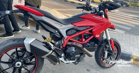  1 دوكاتي هايبر موتارد  Ducati Hypermotard