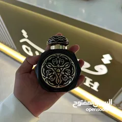  10 عطر هيلين من قصة لفندر, برغموت,زهرة الغيرانيوم,باتشولي,ليذر ,خشب الصندل Helen Perfume from Qissa