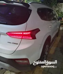  1 هيونداي  سنتافي 2018