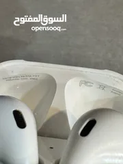  2 Apple AirPods 2