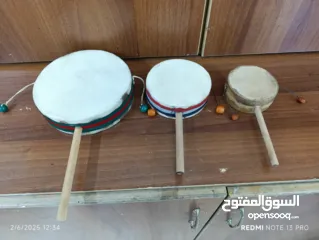  4 مجموعة متنوعة من الالات الموسيقية من الجلد الطبيعي وشغل يدوي 100%