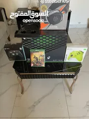  2 جهاز إكس بوكس سيريس إكس بحالت الوكاله مع كامل أغراضها