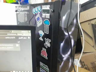  7 بي سي جيمنج للبيع مع ثلاث شاشات