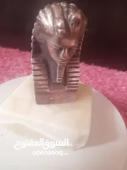  3 مجسم نحاس احمر وقاعده حجر