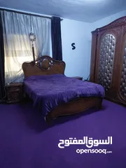  17 شقه ارضيه للبيع كاش او اقساط عن طريق البنك العربي الإسلامي الدولي في عمان حي نزال على الشارع الرئيسي