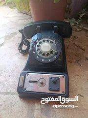  2 تلفون حصاله قديم