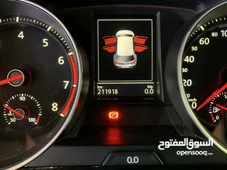  15 فولكسفاغن جولف GTI موديل 2016 خليجي بحاله ممتازه