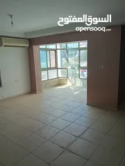  1 شقة للبيع عين منجد