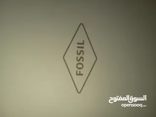  5 ساعه FOSSIL جديد للبيع