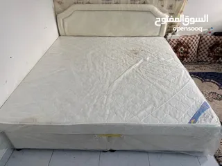  1 Double bed with mattress