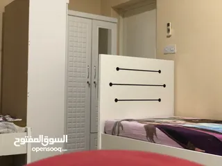  2 للشباب اول ساكن في دبي جميرا 1سريز سنجل وسرير دابل