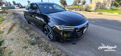  13 HONDA Accord Hybrid SPORT 2022