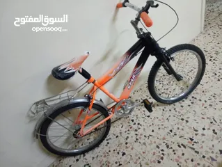  7 دراجة هوائية مقاس 20 بحالة جيدة جدا