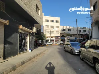  8 محلات ومكاتب و تسوية للايجار في شارع الحصن في اربد