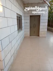  2 شقة للايجار غير مفروشة رافات  وسط البلد عرسان او عائلة صغيرة 1200 شيكل