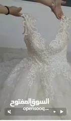  1 فستان زفاف ابيض  للبيع
