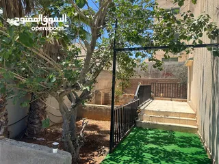  3 بيت للايجار