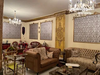  11 فيلا مستقله شرق الاكاديمية, Private villa in the first block.