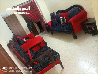  11 طقم كنب 7مقاعد بحالة جيدة جدا للبيع المستعجل 75د الموقع الزرقاء
