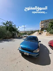 5 كيا ريو مديل 2002 بحالة ممتازة للبيع