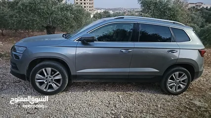  3 سكودا - كاروك - 2021 بنزين ماتور 1500 دفع أمامي