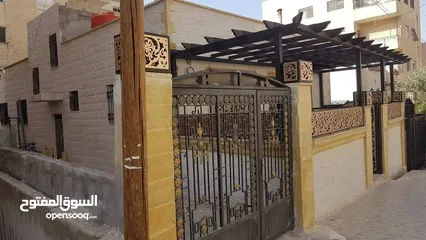  15 منزل مستقل للبيع عمان ضاحية  الامير حسن اخر دخلة مطعم الرملة شارع حمدان البشير