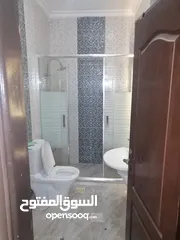  2 شقه للبيع المدينه الرياضيه حي لخرابشه