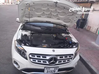  5 مرسيدس GLA250 بحاله الوكاله من الداخل و الخارج