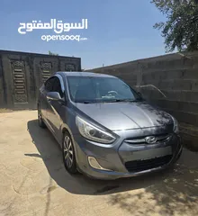  1 سيارة هونداي اكسنتس