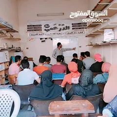  11 معلم لغة عربية + إسلاميات + تأسيس قراءة وكتابة وقرآن كريم