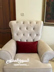  4 طقم صالون فاخر بحالة الوكالة للبيع
