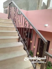  4 اثاث معدني