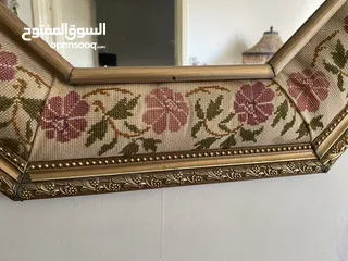  12 طاولة شاشة تلفزيون  اسود زجاج طبقات  من الامارات مرآة حائط
