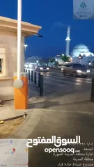  5 بواباب دخول وخروج السيارات من المواقف للتحكم في دخول وخروج السيارات من المباني والمواقف