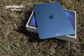  2 ايباد Air 5 / 64 gb / Wifi only مكسور شاشة الرجاء قراءة الاعلان واتس اب فقط اعتذر عن البدل والاقساط