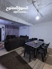 1 بيت ارضي مستقل بحاجه الا صيانة السقوف بيت اسكان مضاف عليه غرفه 5/4حمام ماستر حمام عادي مطبخ 5/4