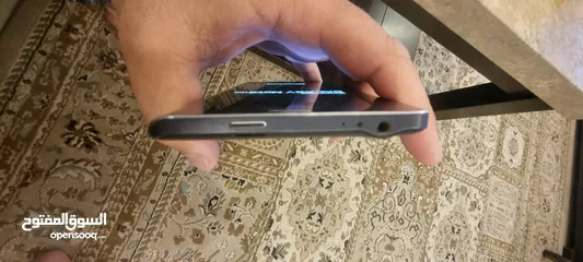  8 لعشاق الاجهزه القديمه الرائعه  Samsung galaxy note edge   32gb