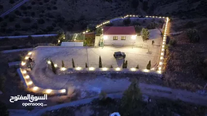 1 مزرعة مميزة في جرش مع بيت طابقين بسعر مميز للبيع