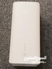  1 Huawei 5G CPE Pro WiFi Router H112-370