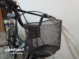  6 دراجه هوائية BMX جنط 16 لون أسود بحالة الوكالة