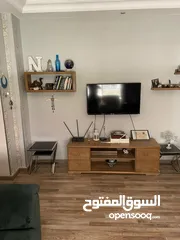  2 شقة فخمة في الرابية ارضية