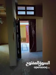  10 عقار للبيع.