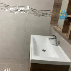  13 شقه مميزة موقع هادئ و استراتيجي مع مدخل خاص الارسال