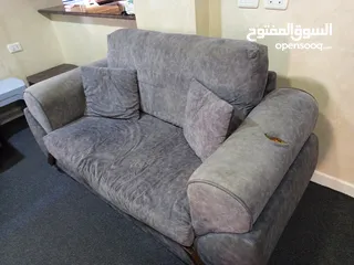  7 طقم مستعمل للبيع حرف L+ثنائيه كل اشي موجود بالصورة